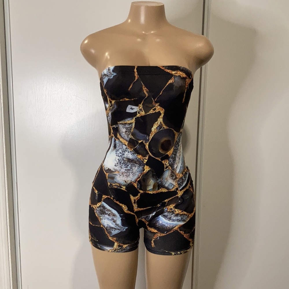 Romper - Picture 2 of 3